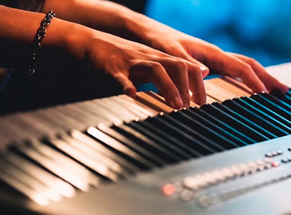 ピアノ・ギター弾き語りコース